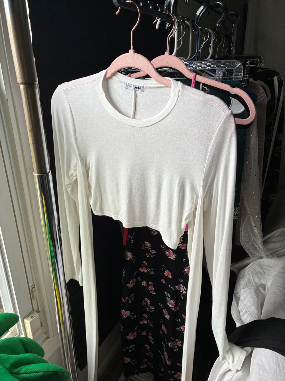 Women's Long-Sleeve Cropped Top in Cream